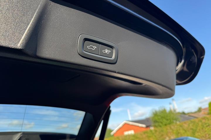 Sort Volvo XC40 fra 2023