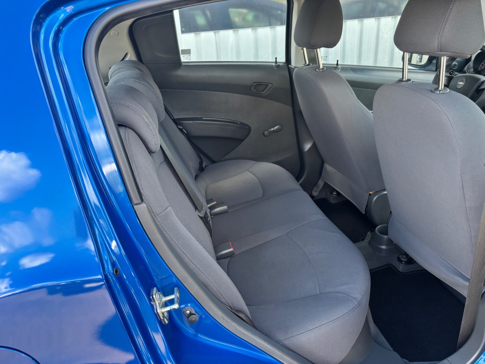 Blå Chevrolet Spark fra 2010
