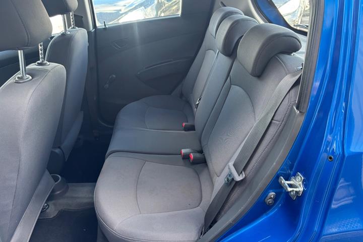 Blå Chevrolet Spark fra 2010