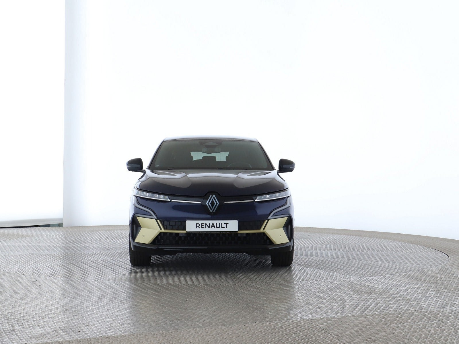 Blå Renault Megane E-Tech fra 2022