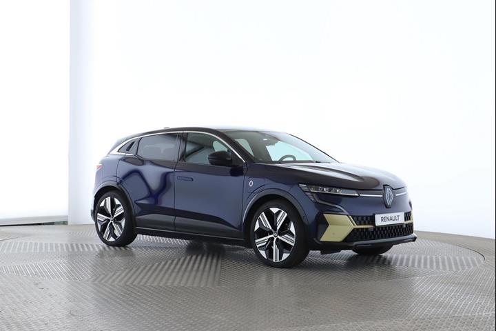 Blå Renault Megane E-Tech fra 2022
