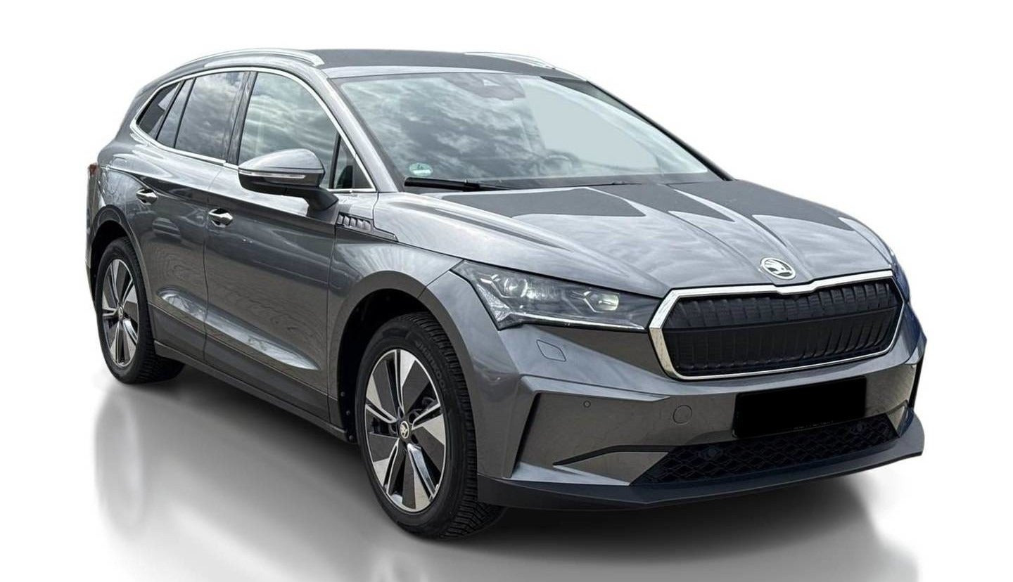Grå Skoda Enyaq fra 2024