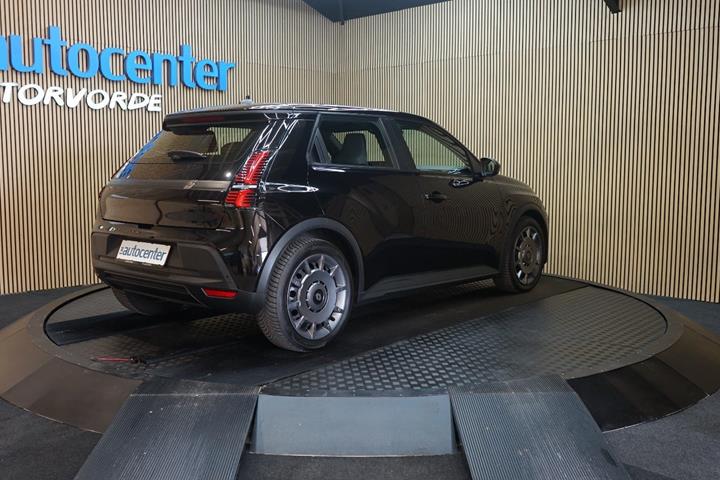 Sort Renault 5 E-Tech fra 2025
