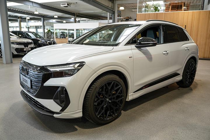 Hvid Audi Q4 e-tron fra 2024