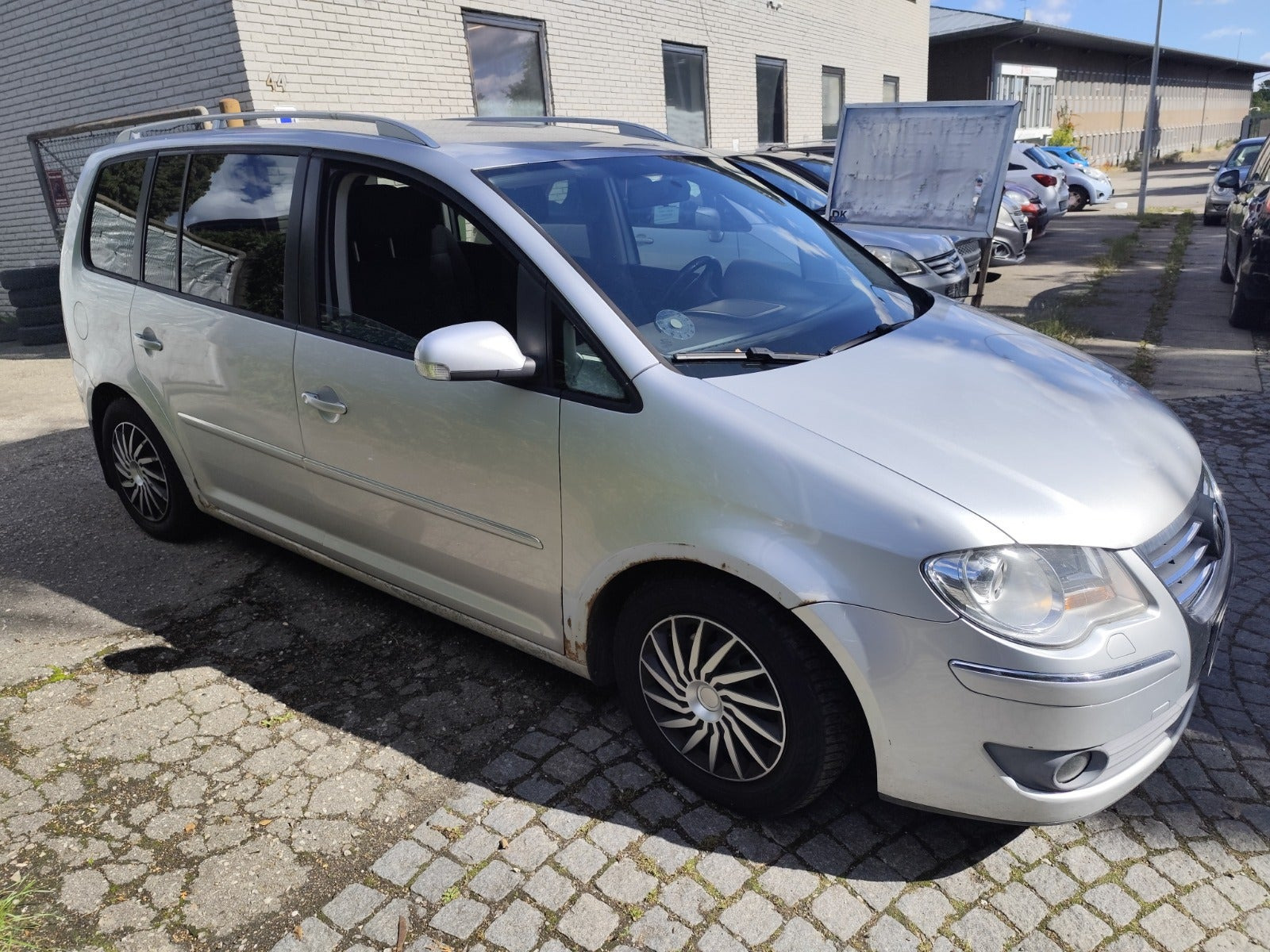 VW Touran 2,0 TDi 140 Highline DSG 7prs