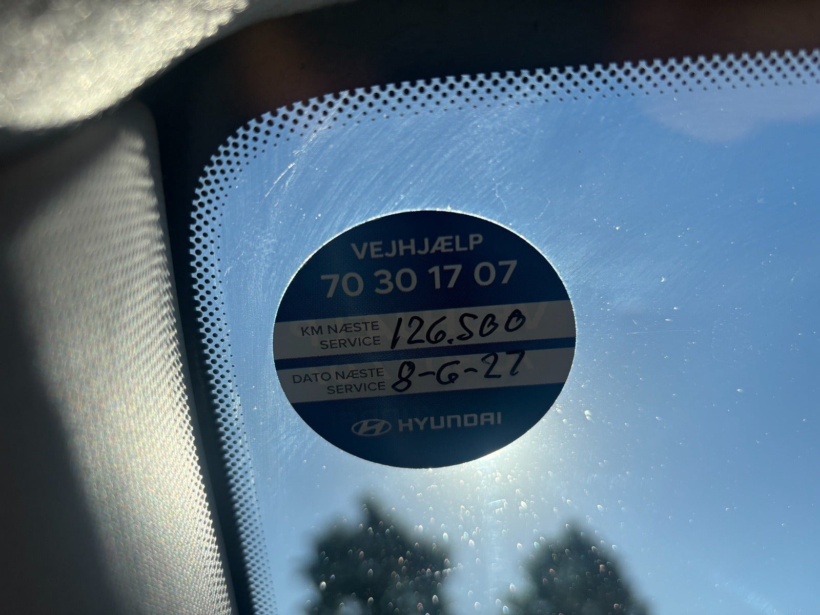 Sølv Hyundai i10 fra 2019