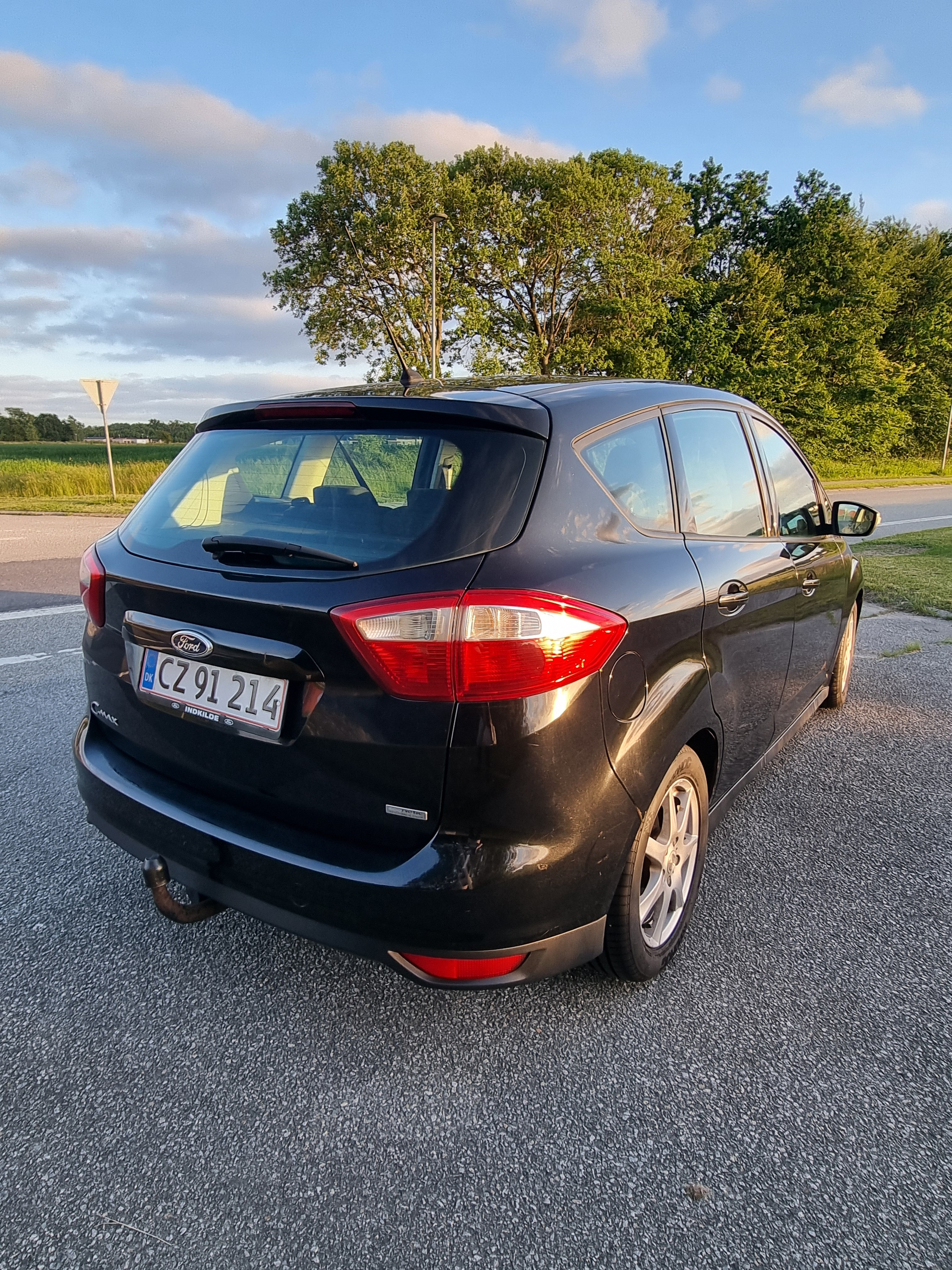 Sort Ford C-MAX fra 2013