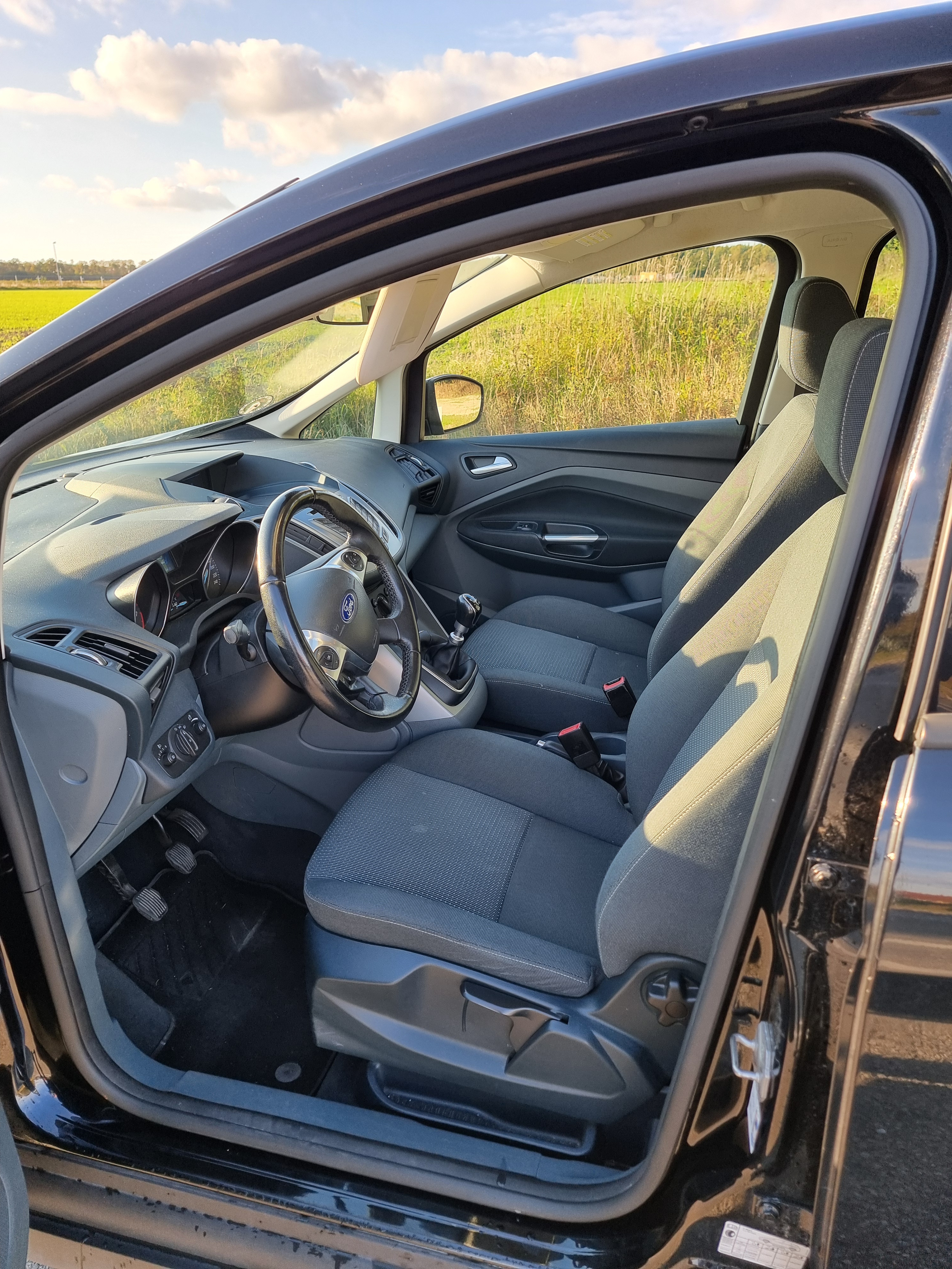 Sort Ford C-MAX fra 2013
