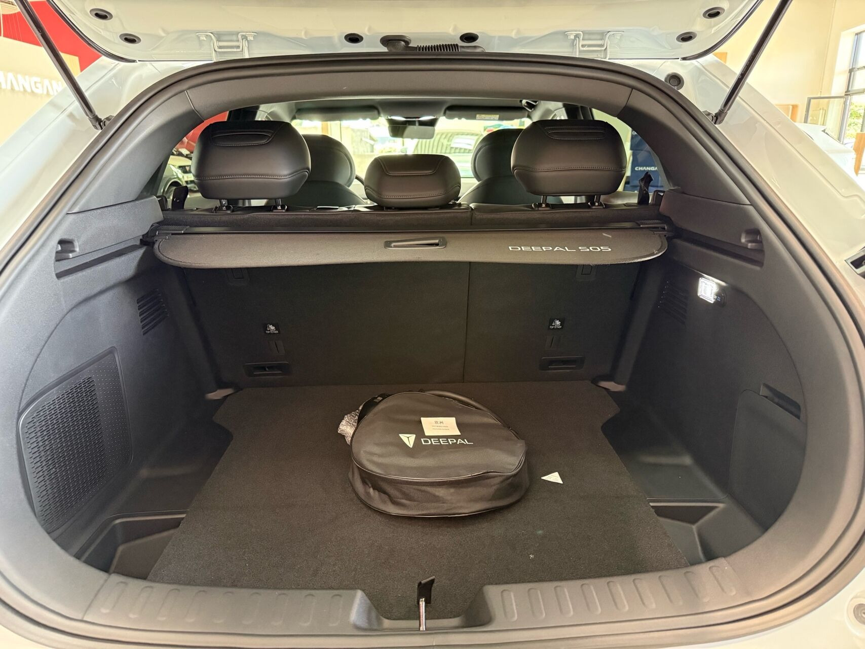 Hvid Changan Deepal S05 fra 2026