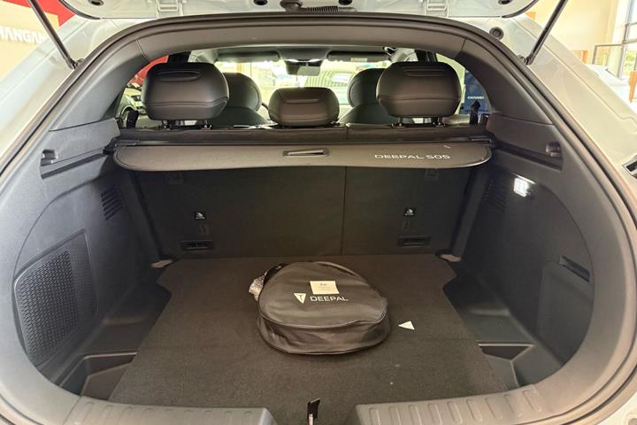 Hvid Changan Deepal S05 fra 2026