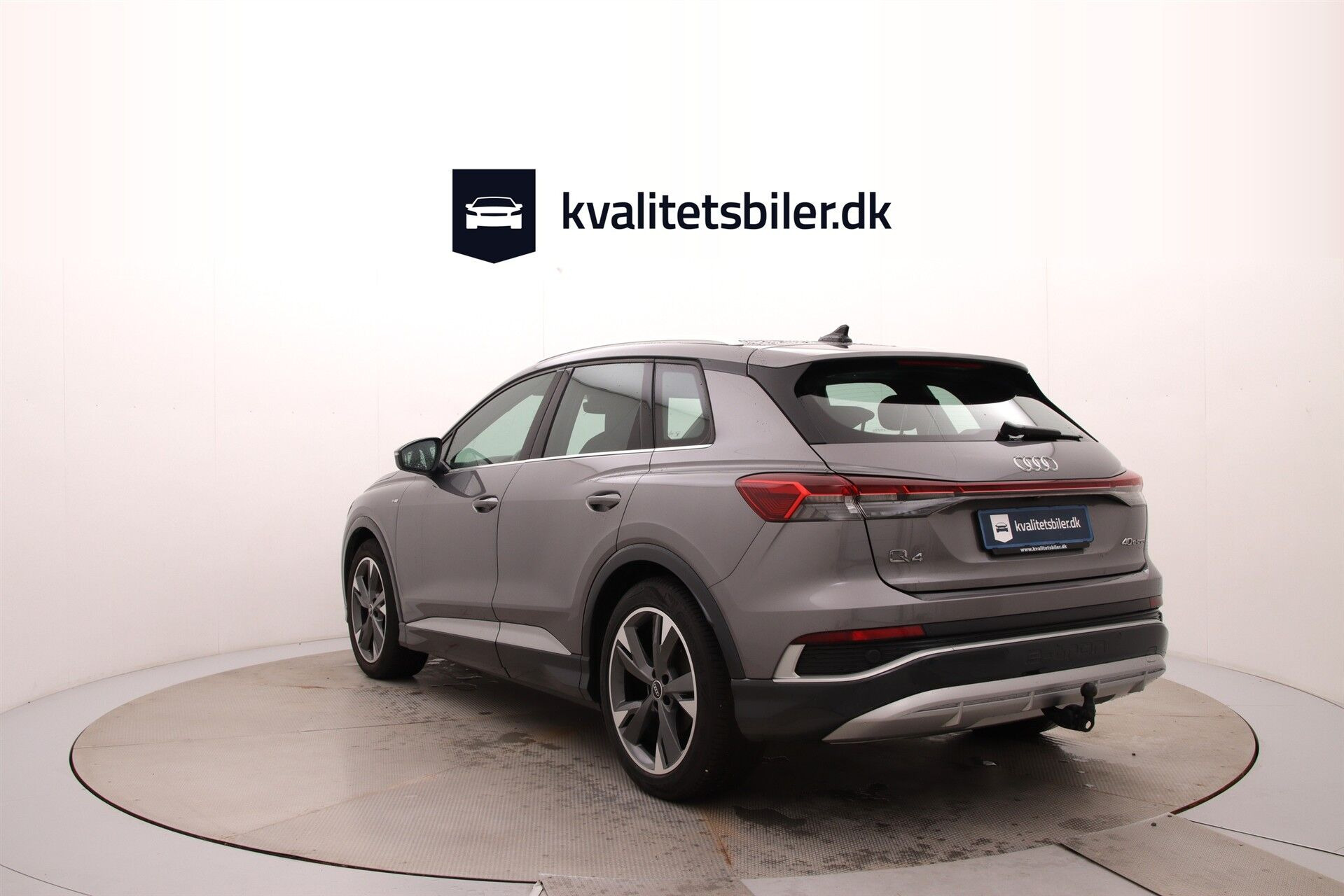 Grå Audi Q4 fra 2022