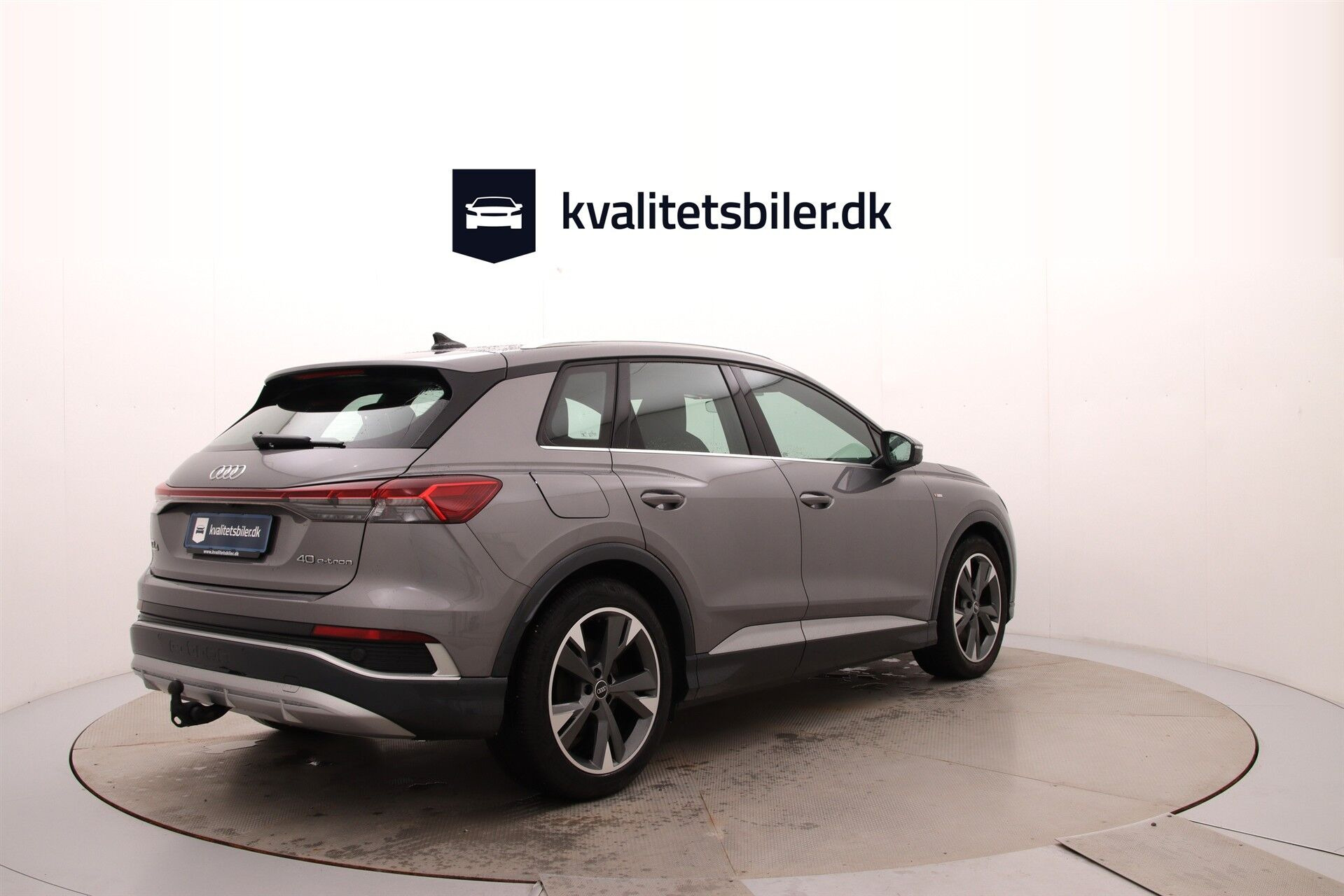 Grå Audi Q4 fra 2022