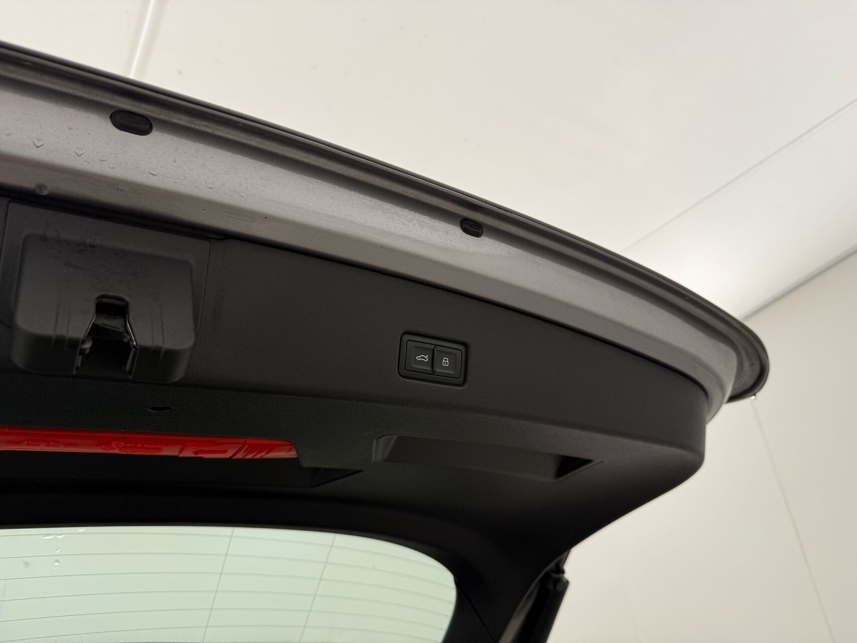 Grå Audi Q4 fra 2022