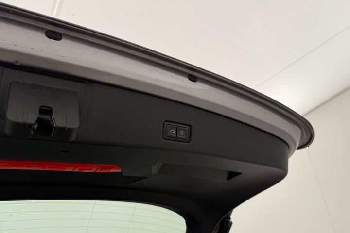 Grå Audi Q4 fra 2022