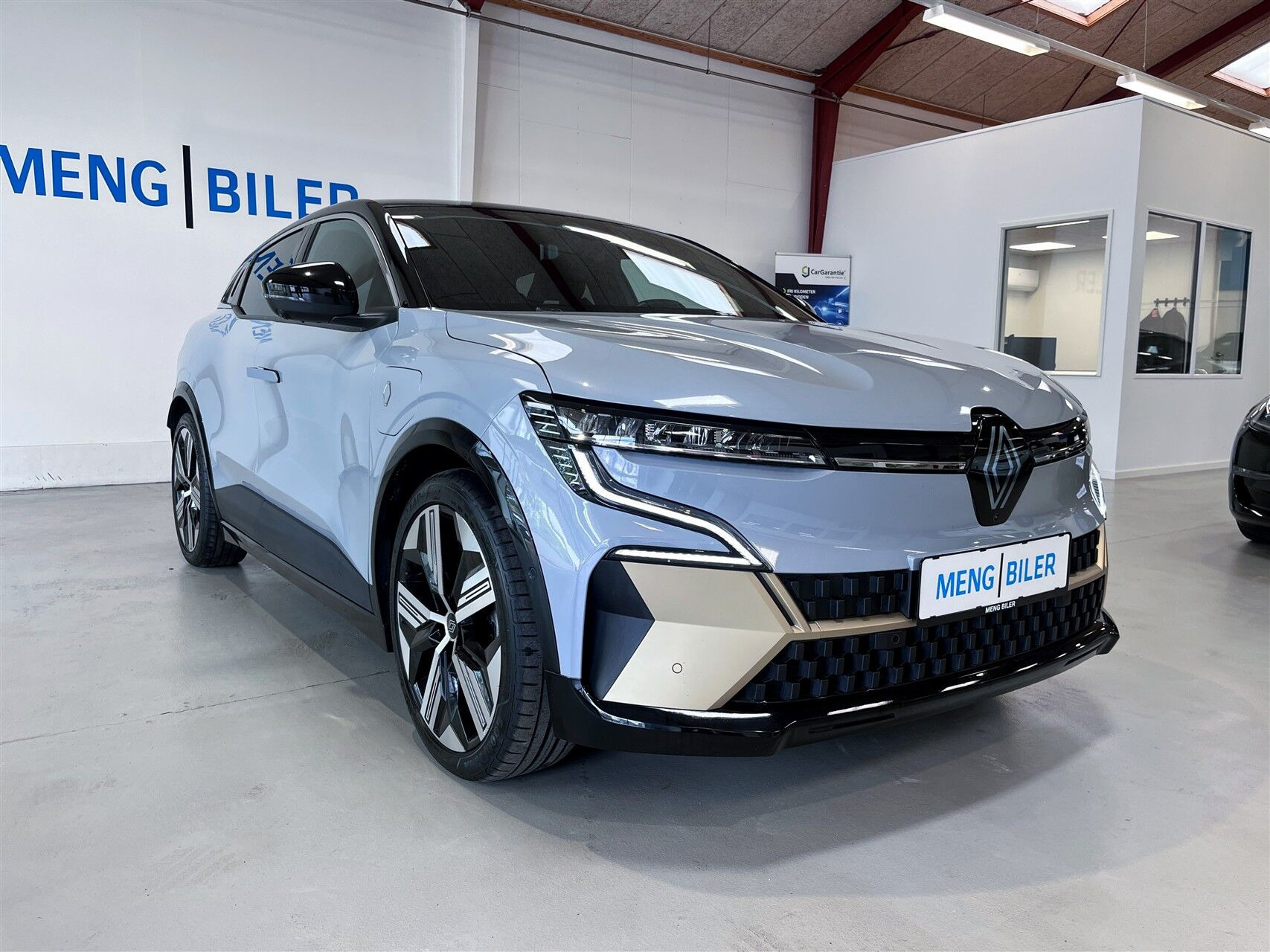 Grå Renault Mégane fra 2023