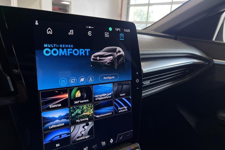 Grå Renault Mégane fra 2023
