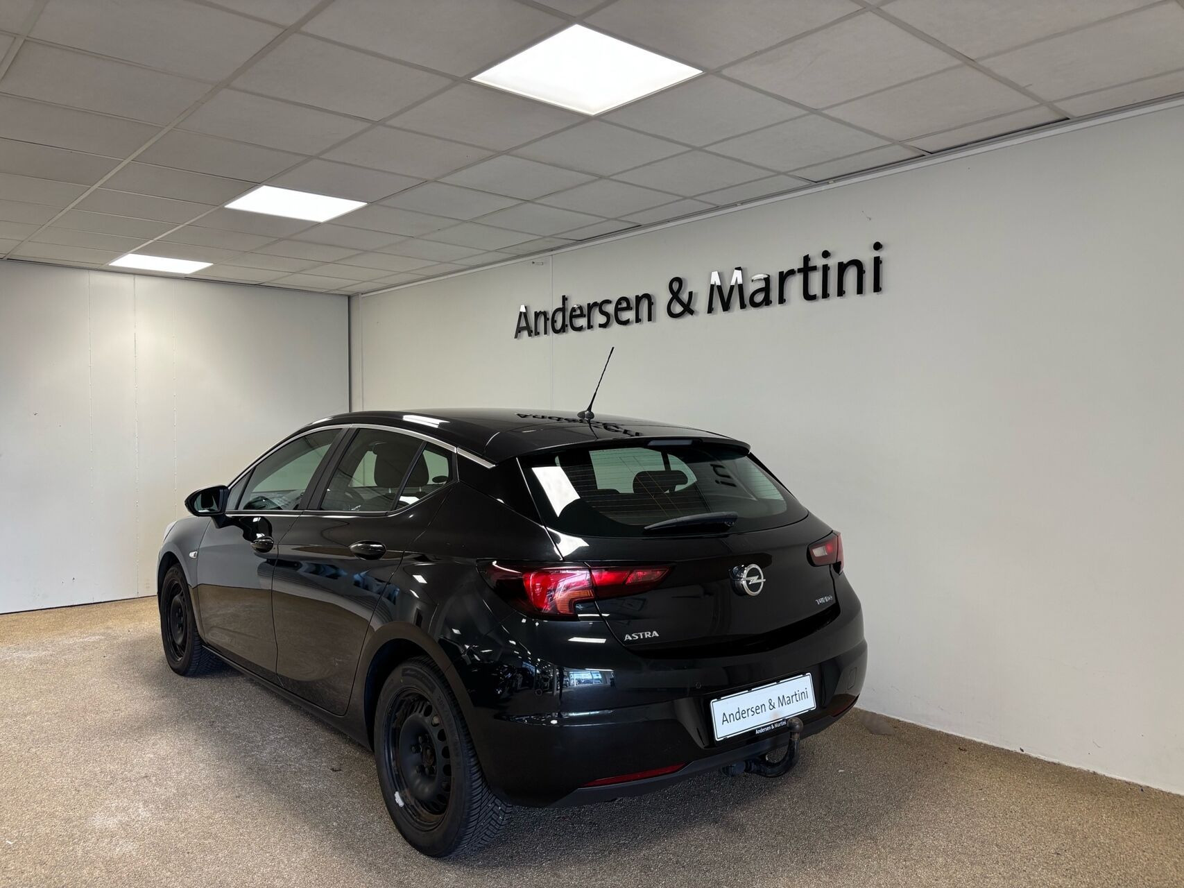 undefined Opel Astra fra 2016