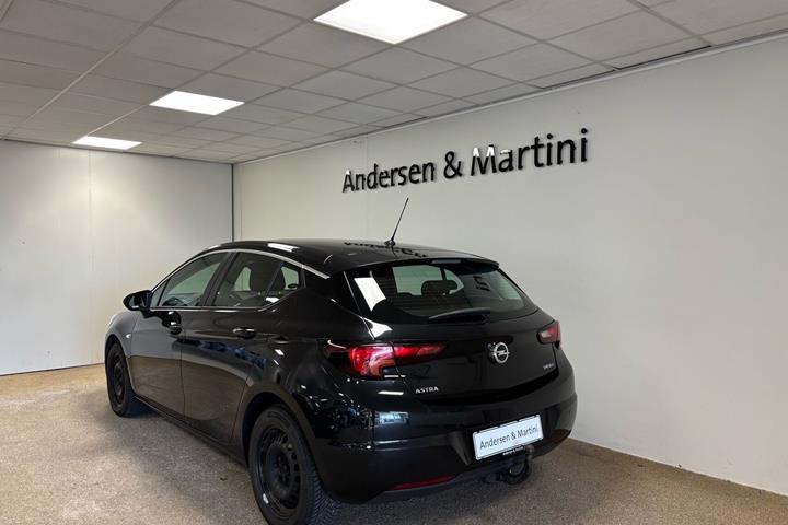 undefined Opel Astra fra 2016