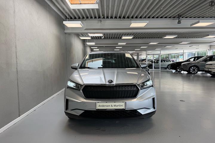 Sølv Skoda Enyaq fra 2023