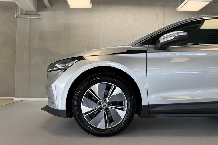 Sølv Skoda Enyaq fra 2023