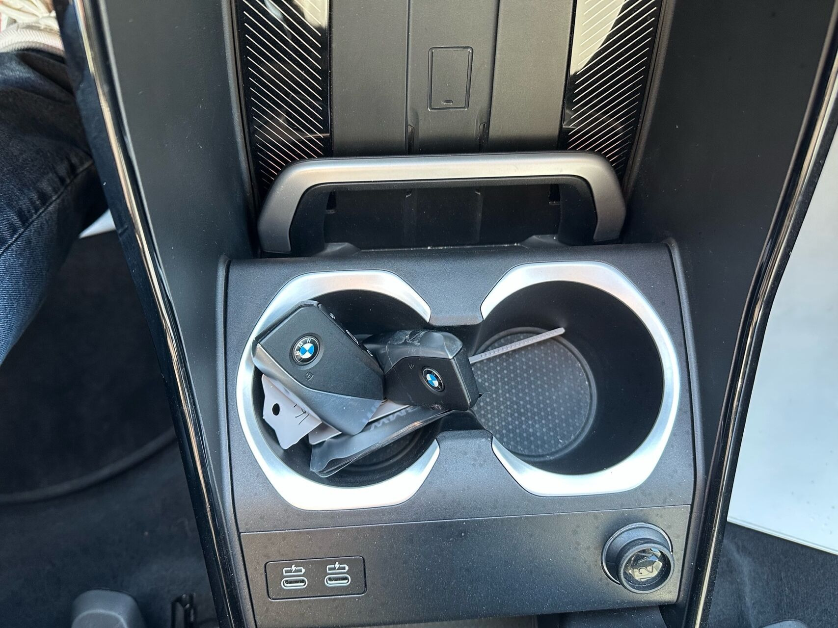 Sort BMW iX1 fra 2025
