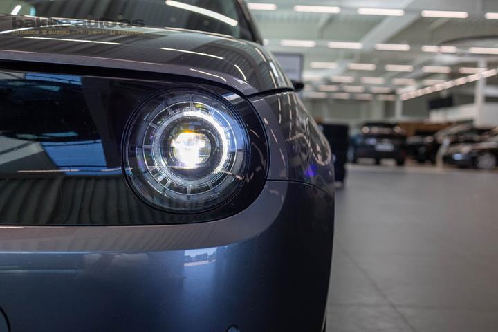 Grå Honda e fra 2020