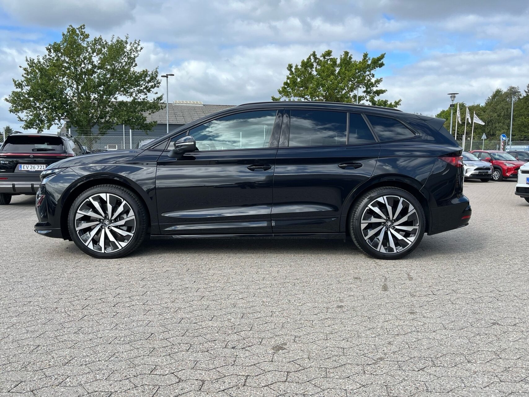 Sort Skoda Enyaq fra 2026