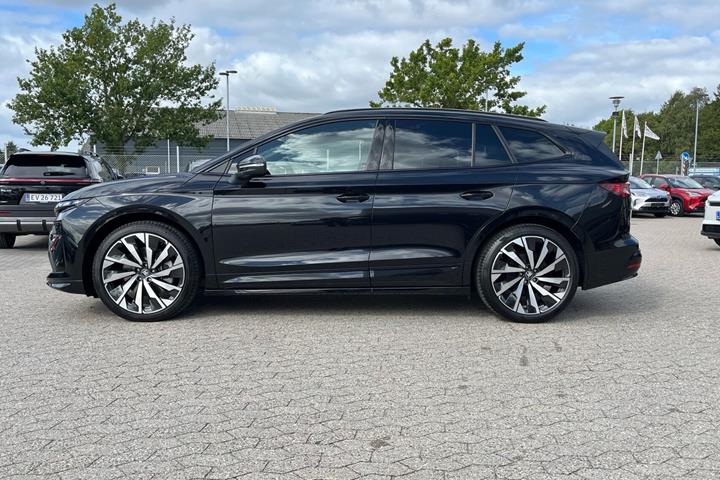 Sort Skoda Enyaq fra 2026