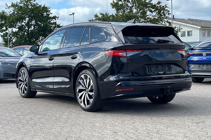 Sort Skoda Enyaq fra 2026