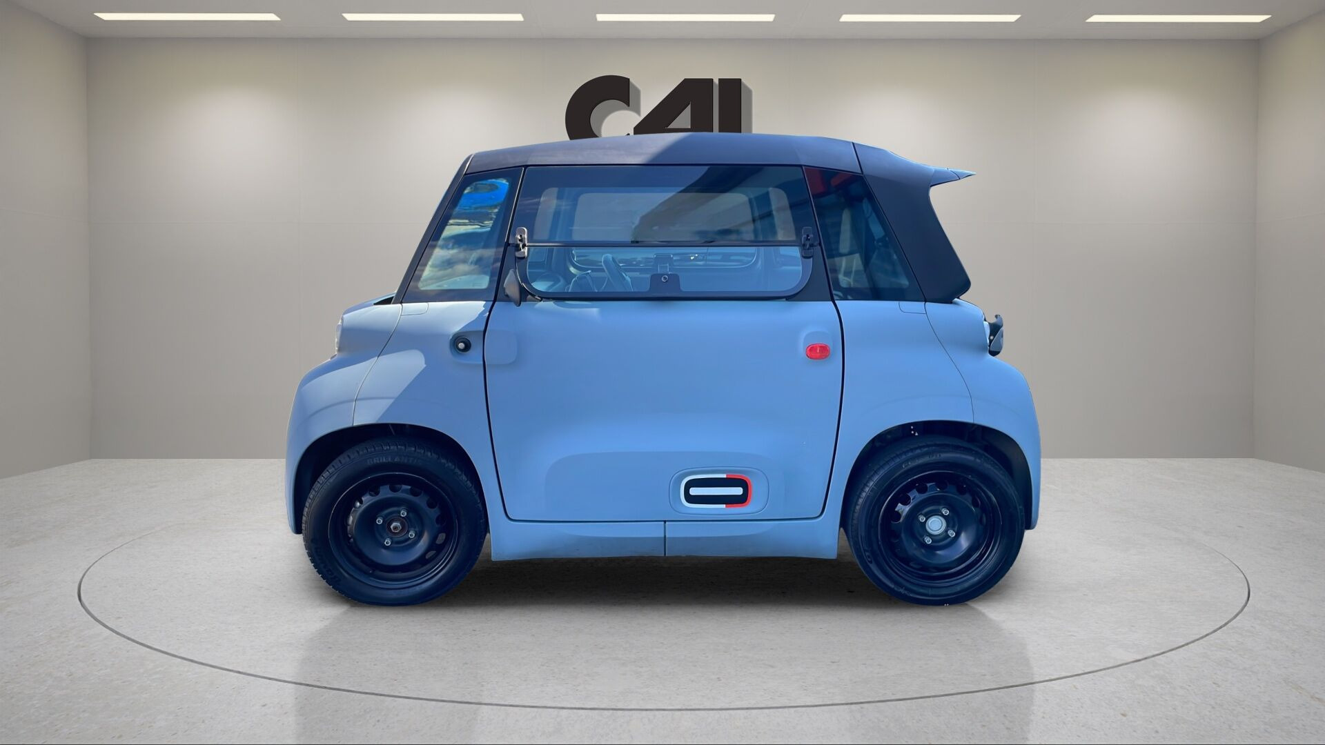 Blå Citroën Ami fra 2023