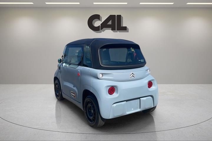 Blå Citroën Ami fra 2023