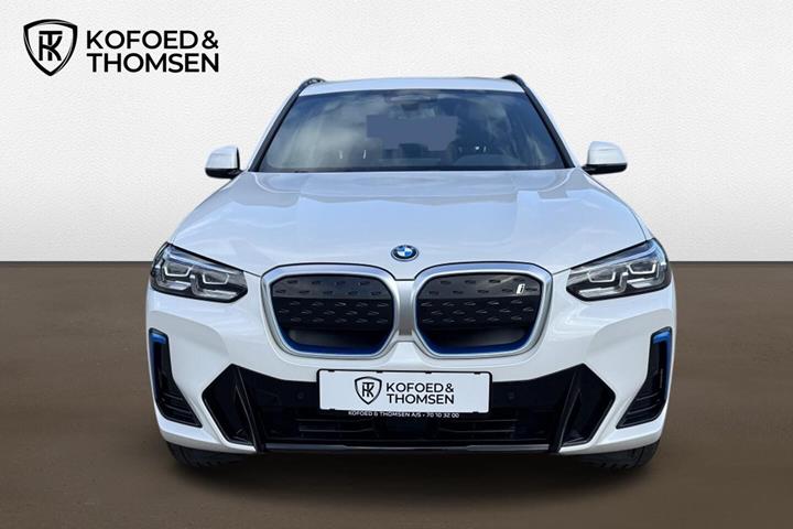 Hvid BMW iX3 fra 2022