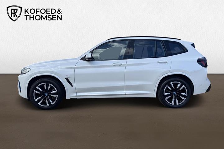 Hvid BMW iX3 fra 2022
