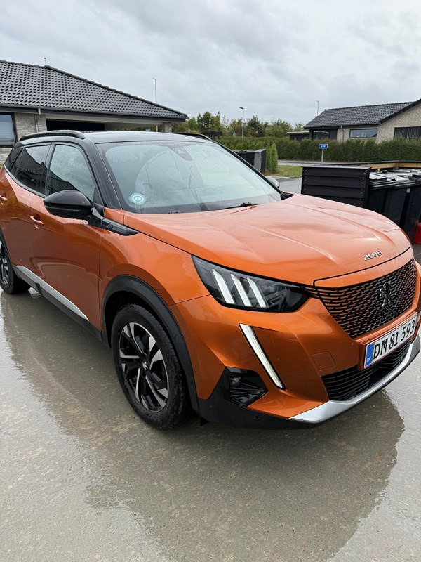 Peugeot e-2008 EL 50 kWh 136 SUV