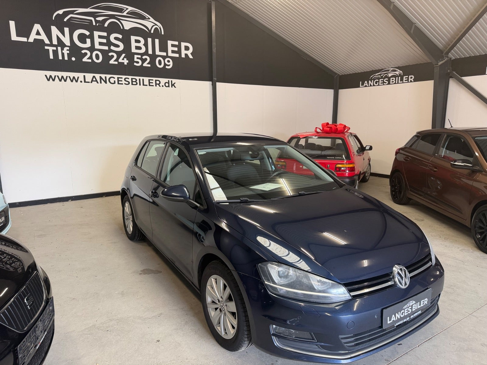 Blå VW Golf VII fra 2013