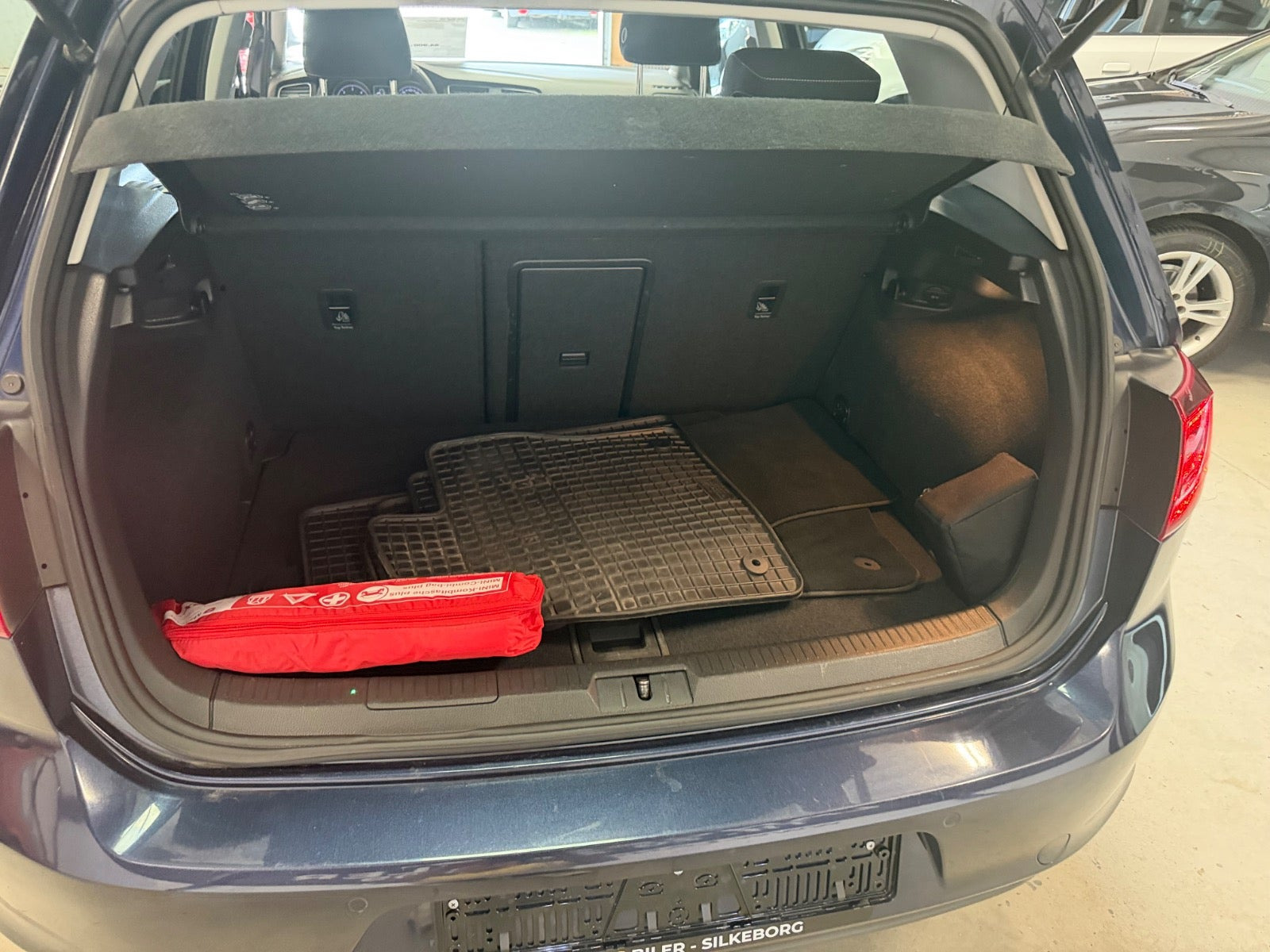 Blå VW Golf VII fra 2013