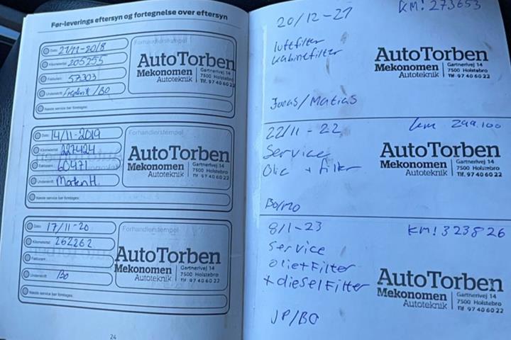 Grå Ford Mondeo fra 2013