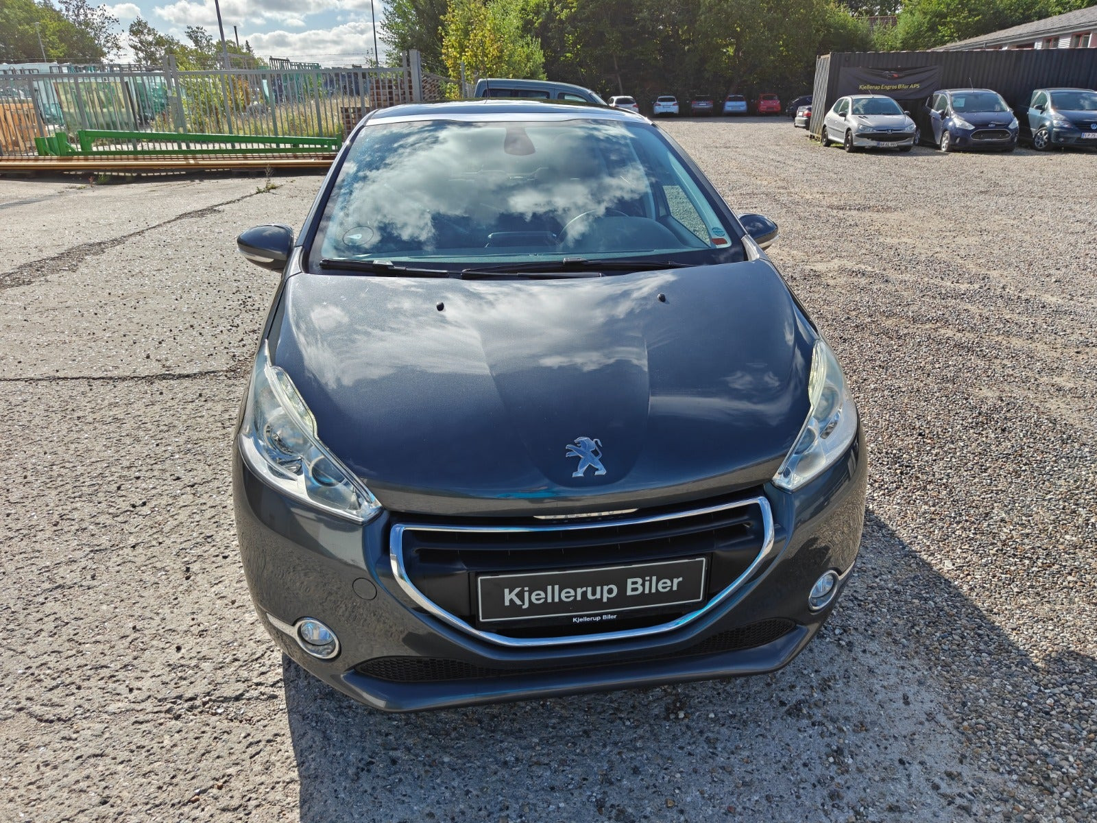 undefined Peugeot 208 fra 2014