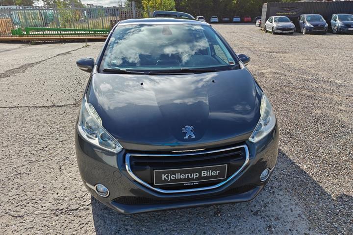 undefined Peugeot 208 fra 2014