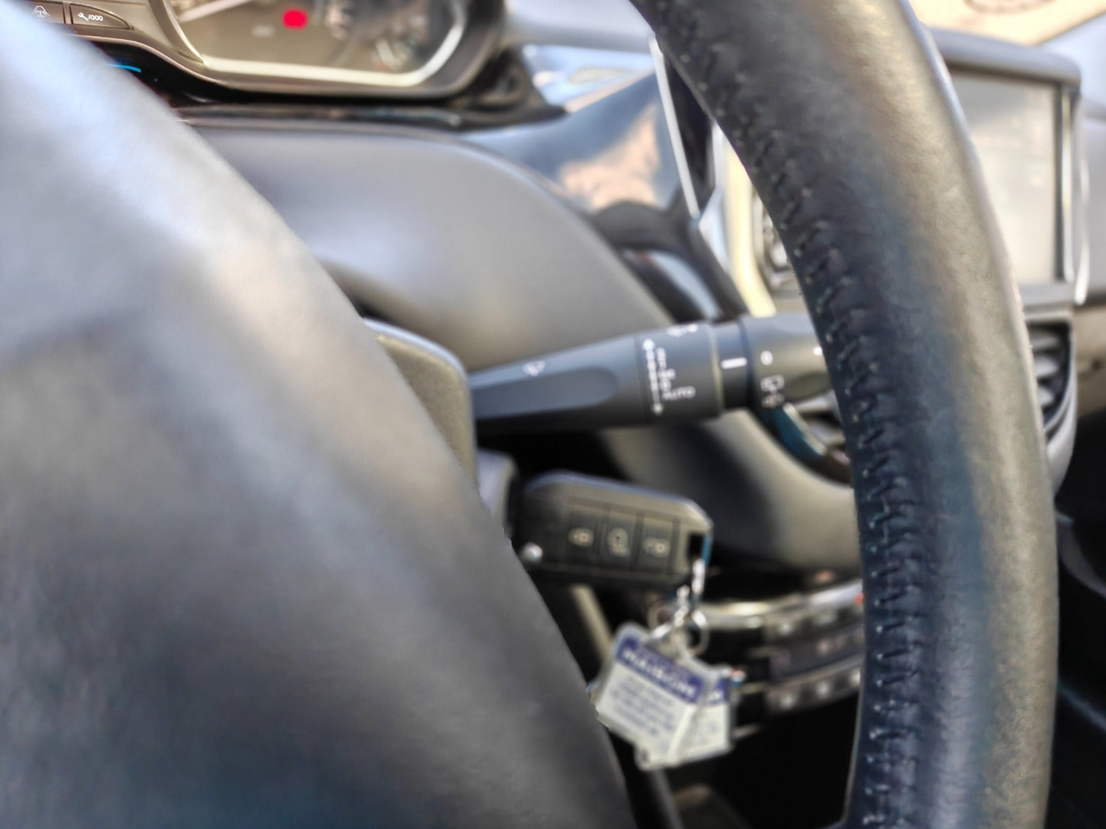undefined Peugeot 208 fra 2014