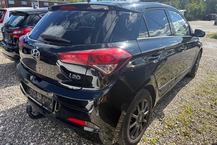 Sort Hyundai i20 fra 2016