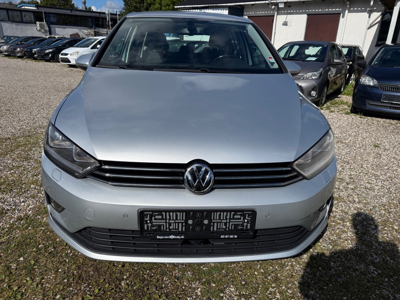Grå VW Golf Sportsvan fra 2015