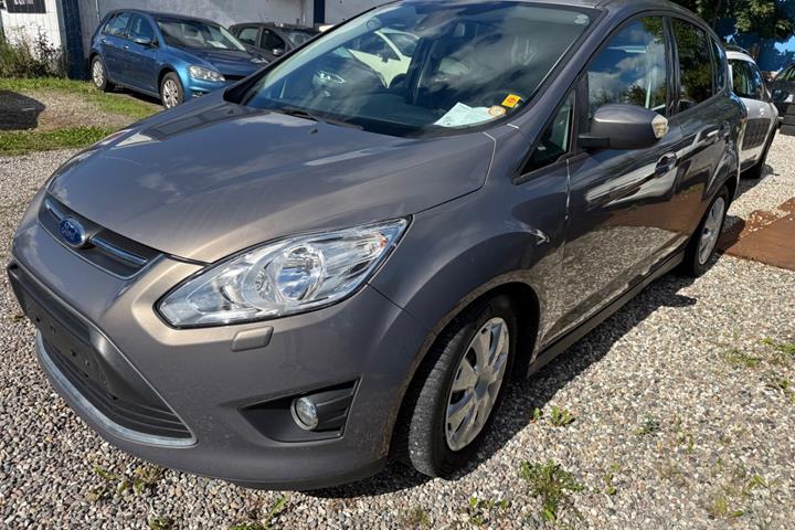 Beige Ford C-MAX fra 2013