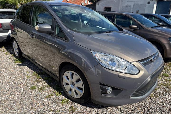Beige Ford C-MAX fra 2013