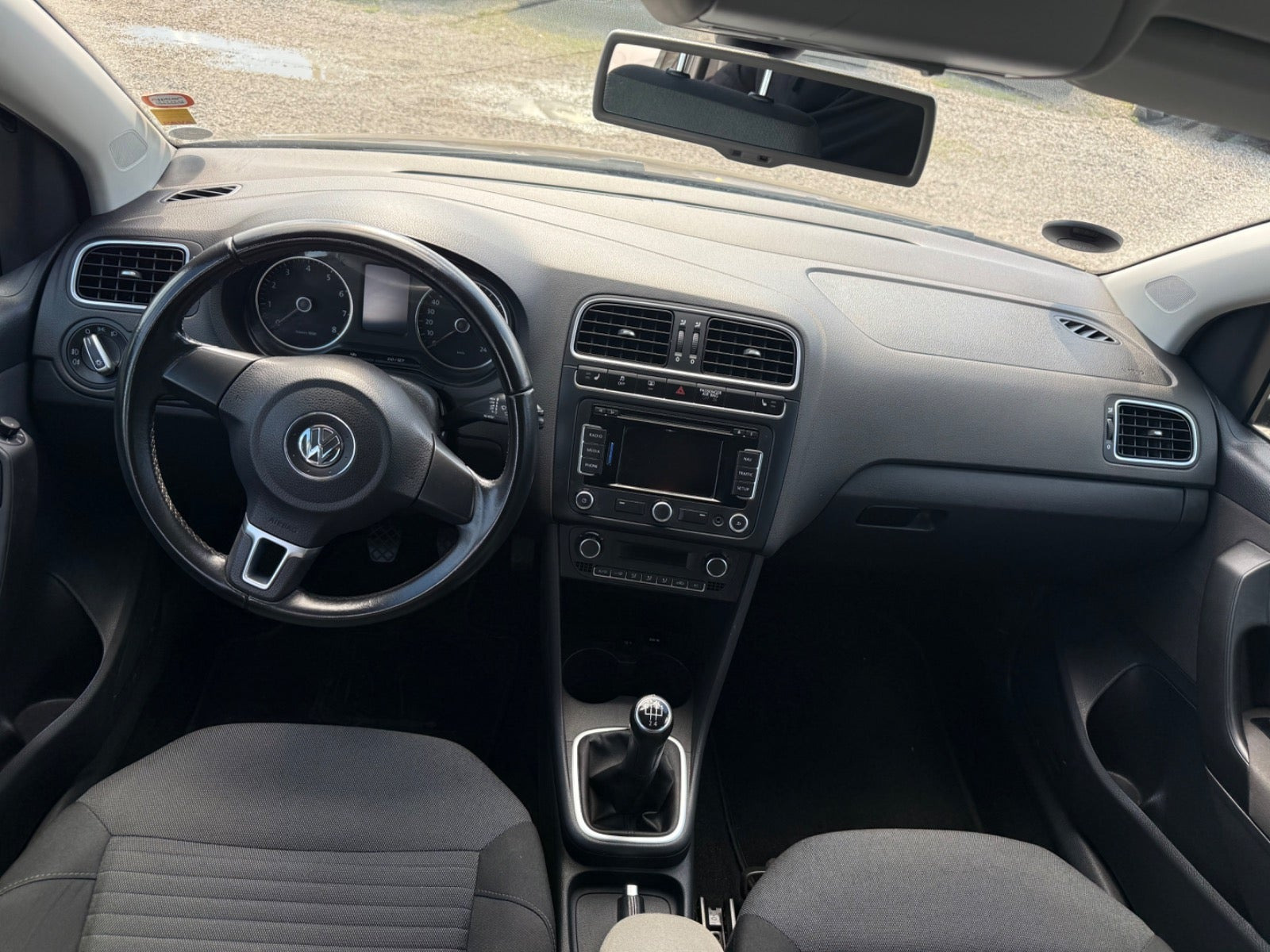 Brun VW Polo fra 2013