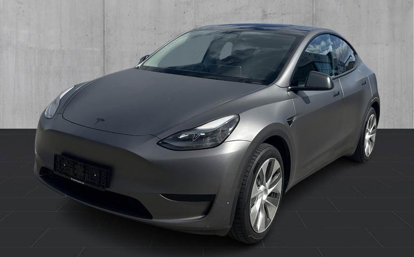 Tesla Model Y RWD