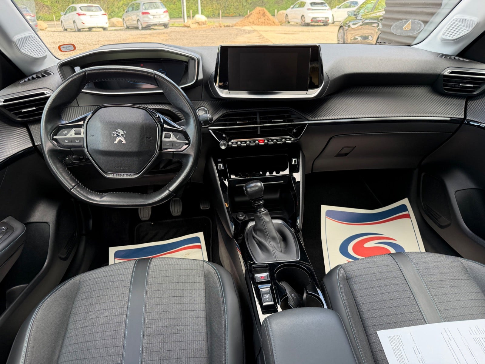 undefined Peugeot 208 fra 2020