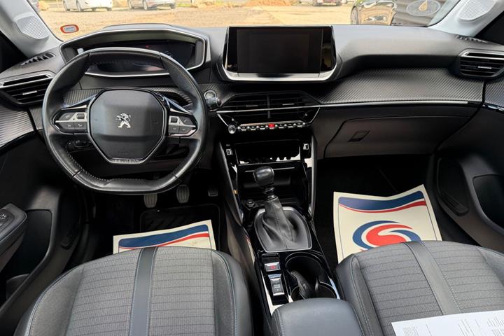 undefined Peugeot 208 fra 2020