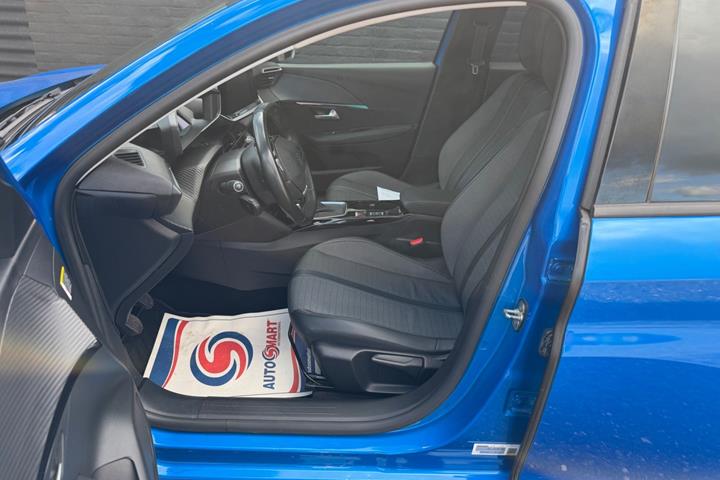 undefined Peugeot 208 fra 2020