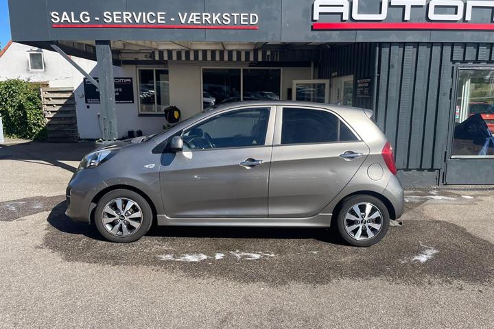 Brun Kia Picanto fra 2015